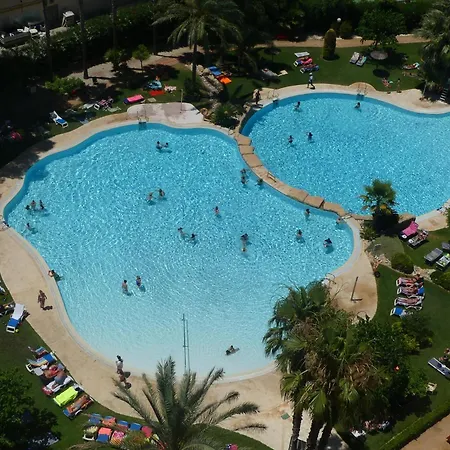 1 Bedroom With Airconditioning - Max 4 Guests