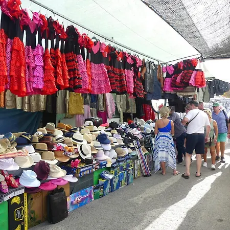 1 Bedroom With Airconditioning And Bath - Max 4 Guests *