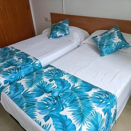1 Bedroom With Airconditioning - Max 4 Guests *